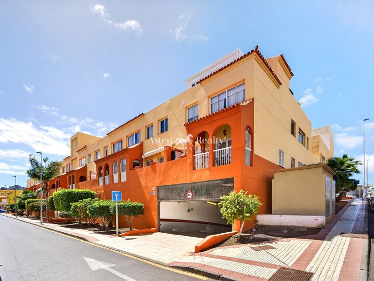 Apartment for Sale in Cabo Blanco, Tenerife 1