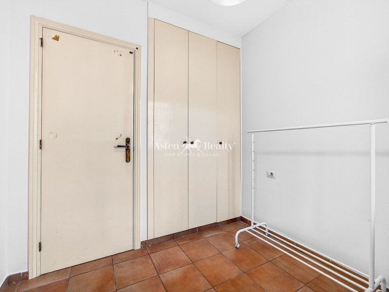 Apartment for Sale in Cabo Blanco, Tenerife 12