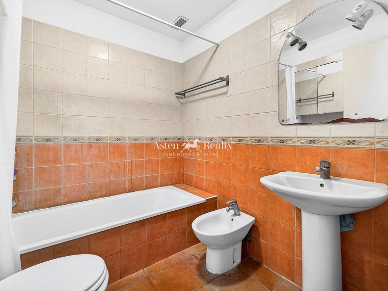 Apartment for Sale in Cabo Blanco, Tenerife 16