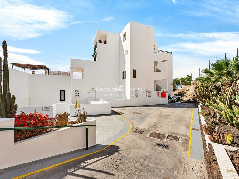 Apartment for Sale in Torviscas Bajo, Tenerife 16