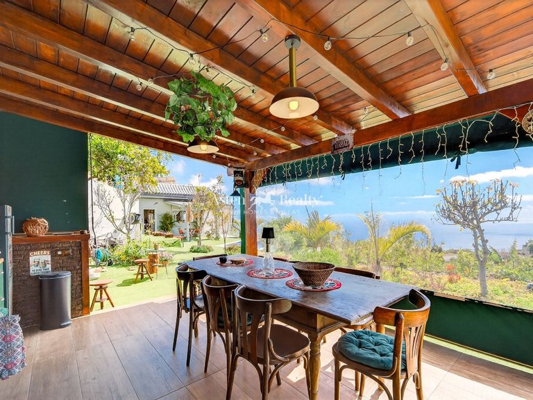 Villa for Sale in Guia De Isora, Tenerife 28