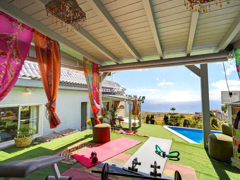 Villa for Sale in Guia De Isora, Tenerife 6