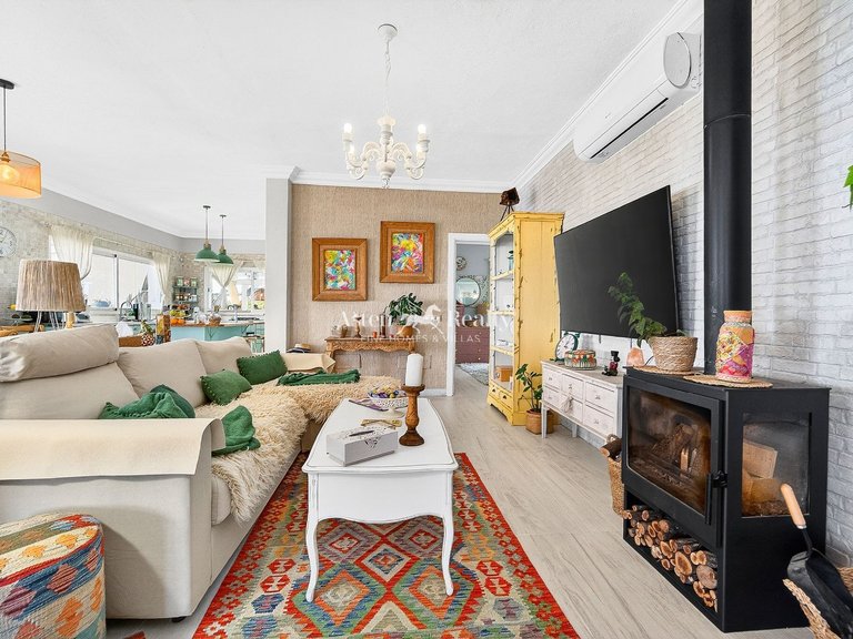 Villa for Sale in Guia De Isora, Tenerife 13