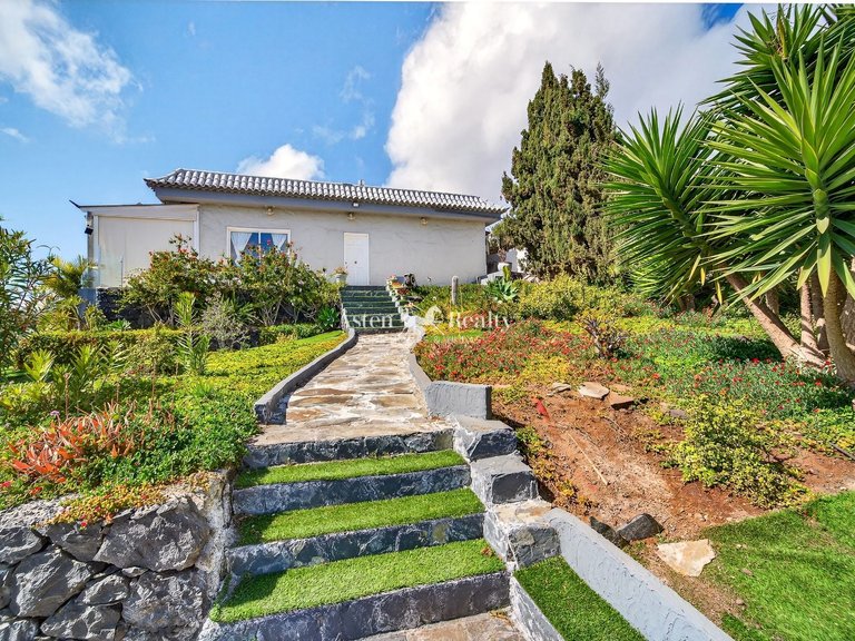 Villa for Sale in Guia De Isora, Tenerife 34