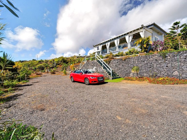 Villa for Sale in Guia De Isora, Tenerife 39