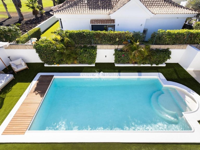 Villa for Sale in La Caleta, Tenerife 3