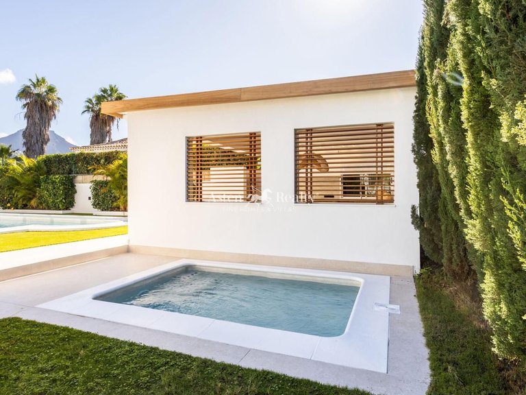 Villa for Sale in La Caleta, Tenerife 12