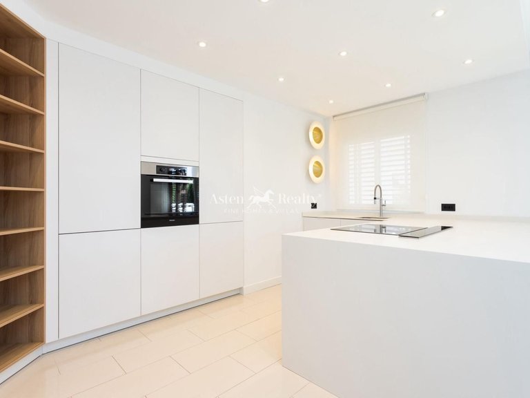 Villa for Sale in La Caleta, Tenerife 17