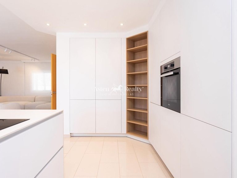 Villa for Sale in La Caleta, Tenerife 18