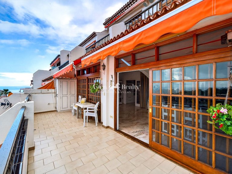 Apartment for Sale in San Eugenio Alto, Tenerife 1