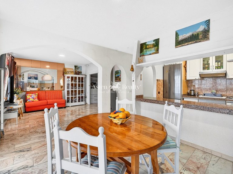 Apartment for Sale in San Eugenio Alto, Tenerife 5