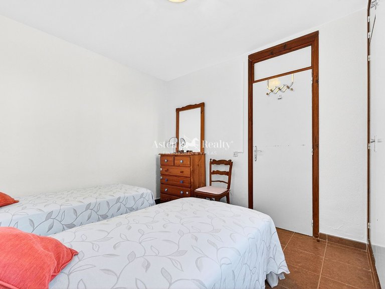 Apartment for Sale in Playa De Las Américas, Tenerife 9
