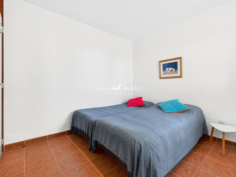 Apartment for Sale in Playa De Las Américas, Tenerife 12