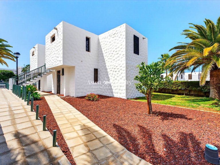 Apartment for Sale in Playa De Las Américas, Tenerife 1