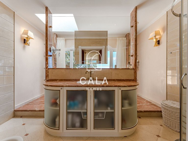 Villa for Sale in La Caleta, Tenerife 5