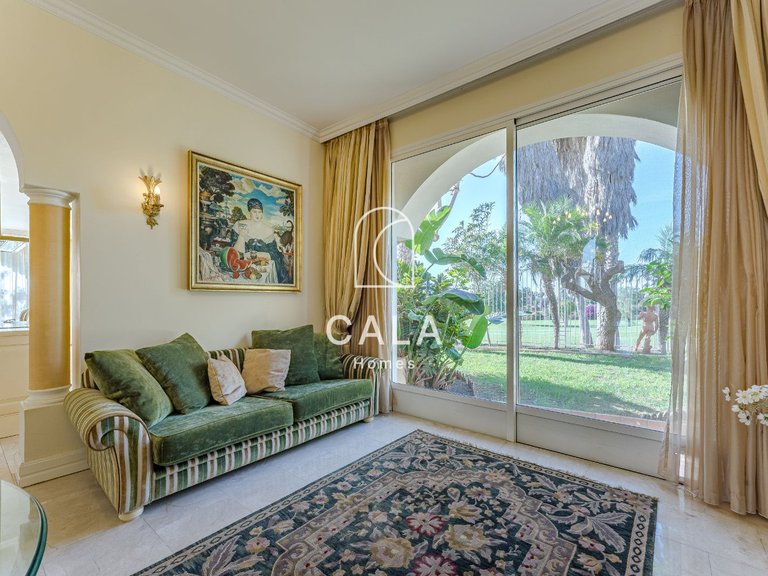 Villa for Sale in La Caleta, Tenerife 28
