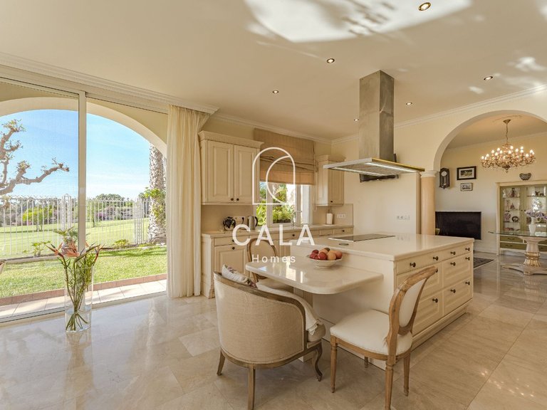 Villa for Sale in La Caleta, Tenerife 32