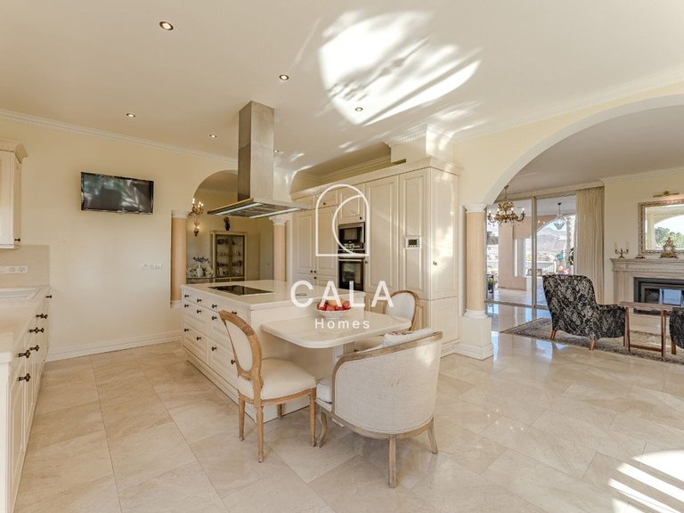 Villa for Sale in La Caleta, Tenerife 33