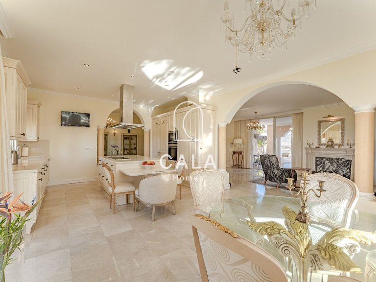 Villa for Sale in La Caleta, Tenerife 34