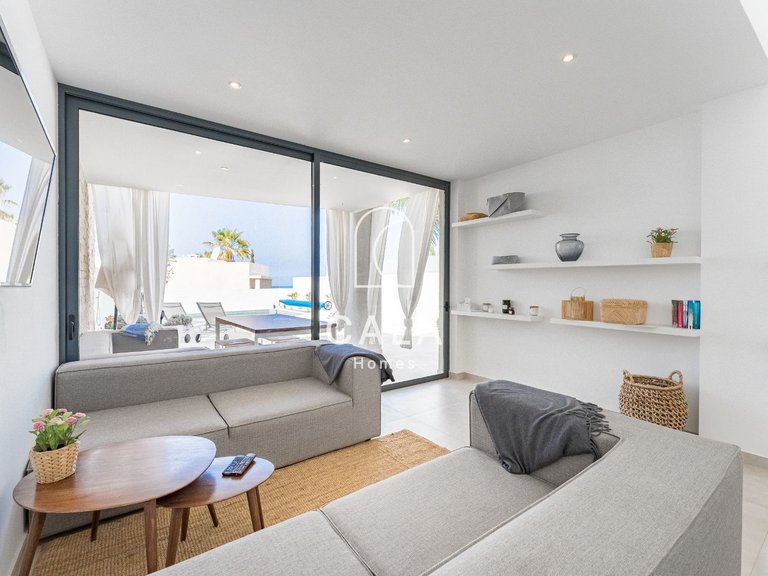 Villa for Sale in La Caleta, Tenerife 12