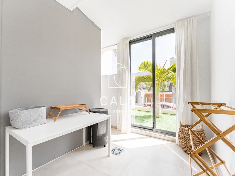 Villa for Sale in La Caleta, Tenerife 20