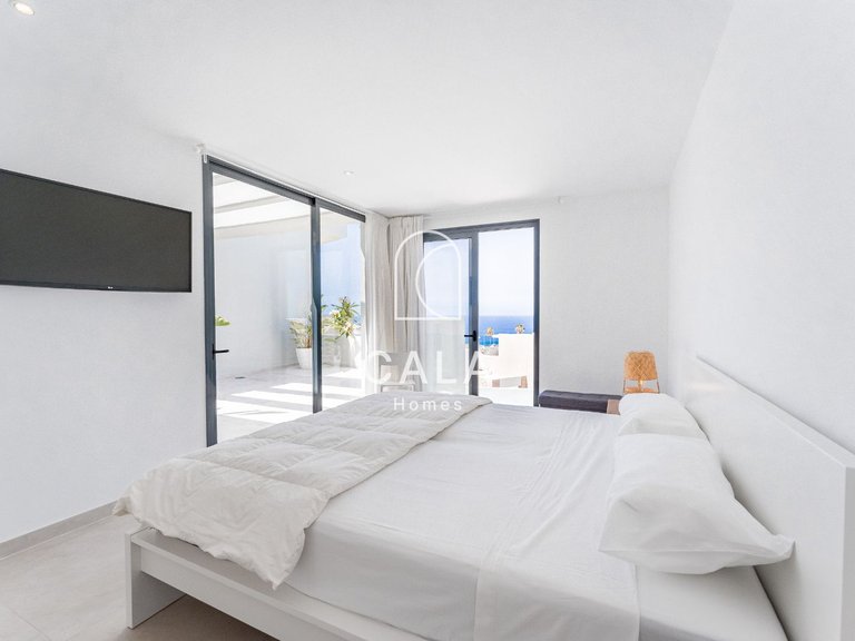 Villa for Sale in La Caleta, Tenerife 27