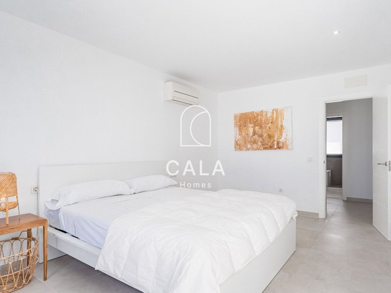 Villa for Sale in La Caleta, Tenerife 30