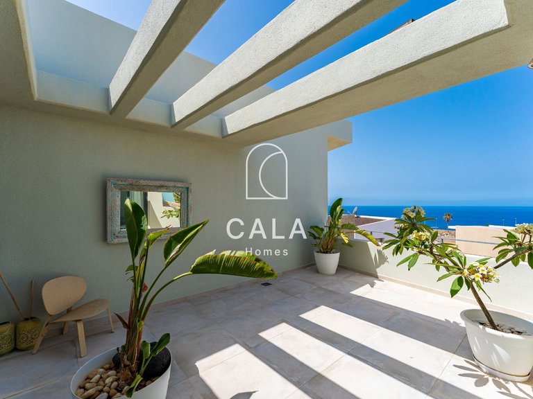 Villa for Sale in La Caleta, Tenerife 36