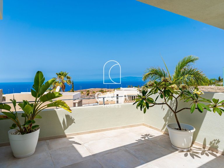 Villa for Sale in La Caleta, Tenerife 38
