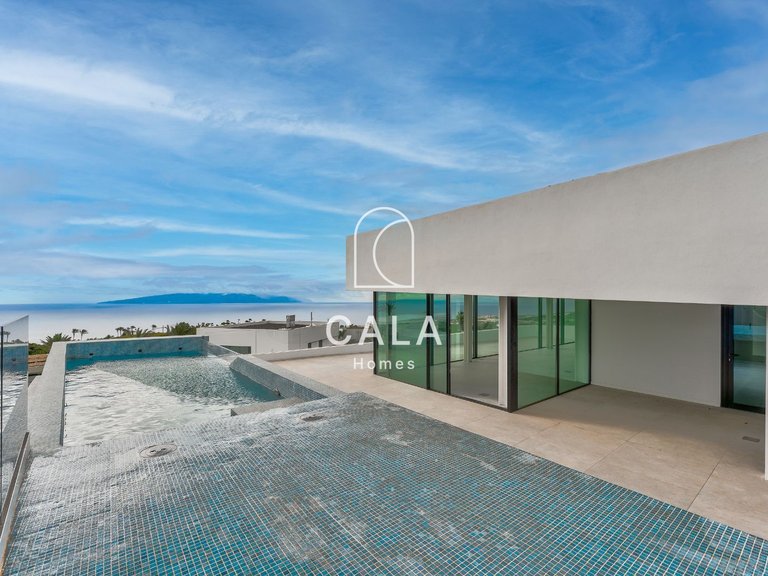 Villa for Sale in Abama, Tenerife 28