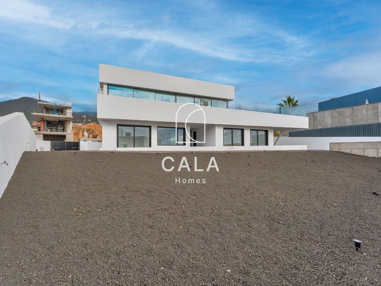 Villa for Sale in Abama, Tenerife 32