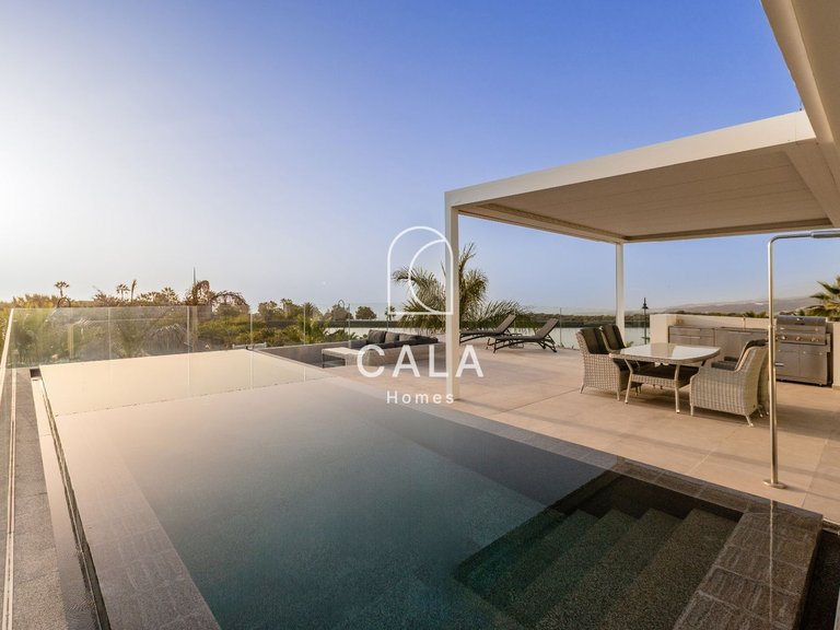 Villa for Sale in Abama, Tenerife 1