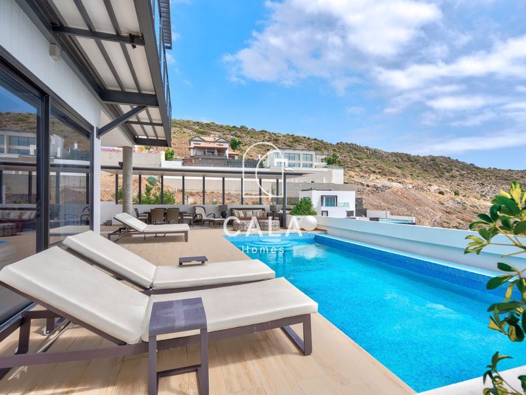 Villa for Sale in Costa Adeje, Tenerife 3