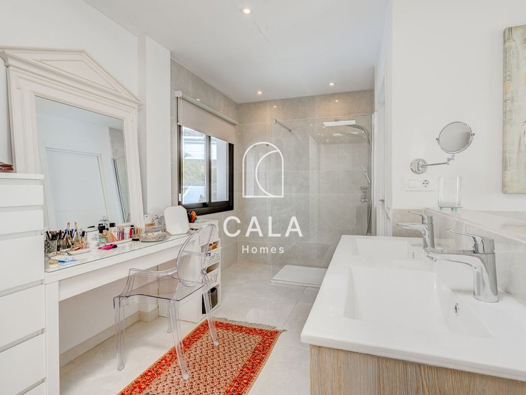 Villa for Sale in Costa Adeje, Tenerife 18