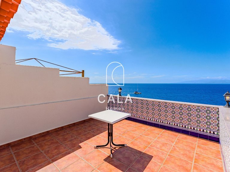 Penthouse for Sale in Callao Salvaje, Tenerife 4