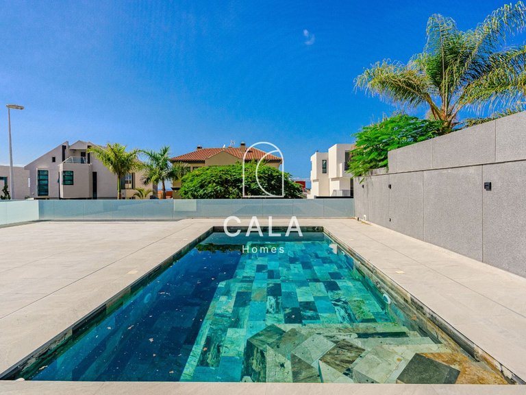 Villa for Sale in Costa Adeje, Tenerife 2