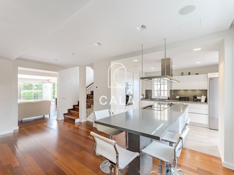 Villa for Sale in Costa Adeje, Tenerife 11