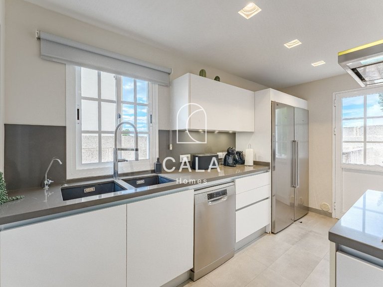Villa for Sale in Costa Adeje, Tenerife 13