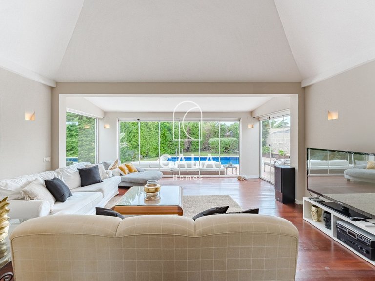 Villa for Sale in Costa Adeje, Tenerife 18