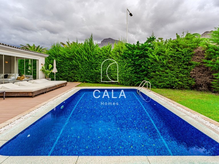 Villa for Sale in Costa Adeje, Tenerife 24