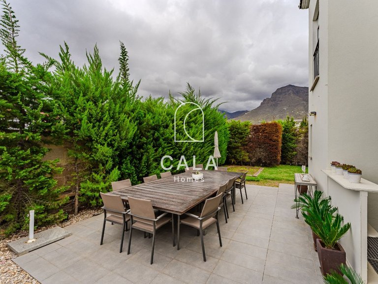 Villa for Sale in Costa Adeje, Tenerife 32