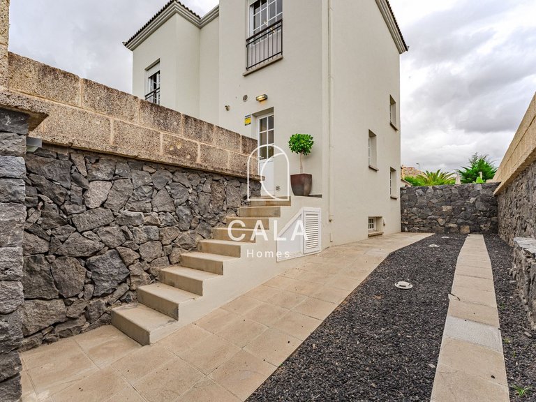 Villa for Sale in Costa Adeje, Tenerife 33