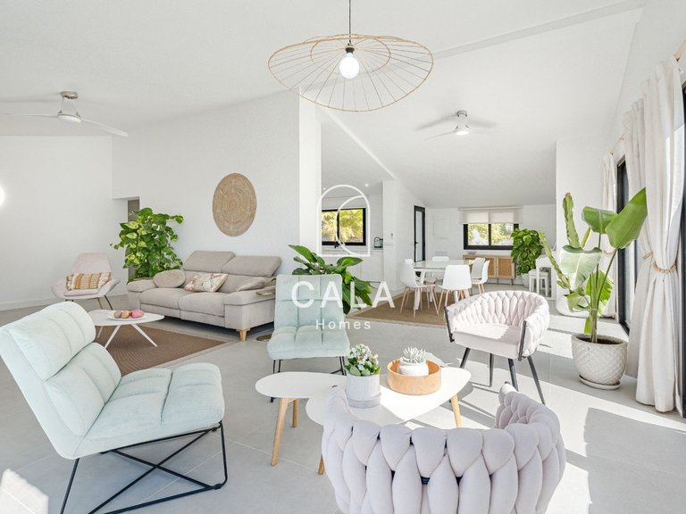 Villa for Sale in Acantilados De Los Gigantes, Tenerife 21