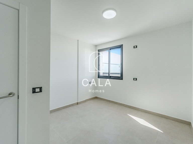 Apartment for Sale in Puerto De Santiago, Tenerife 13