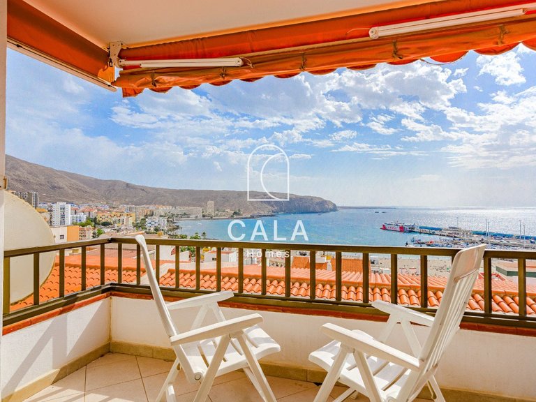 Apartment for Sale in Playa De Los Cristianos, Tenerife 1