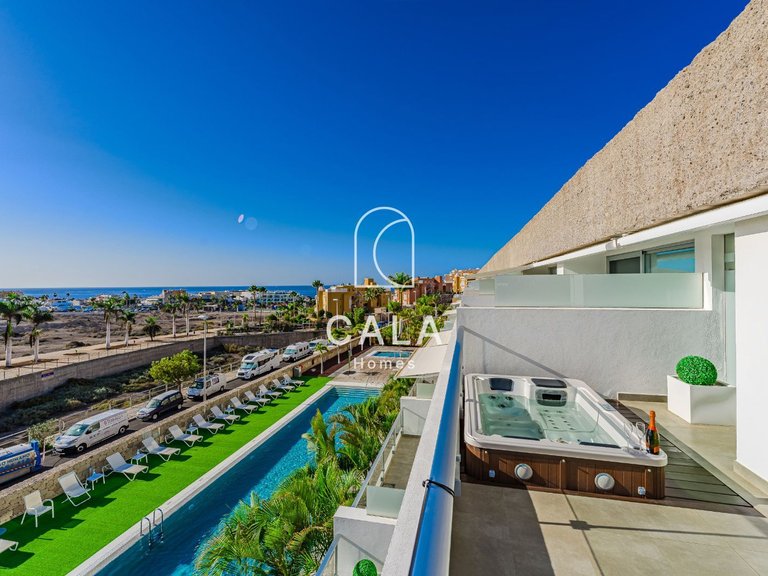 Town House for Sale in La Caleta, Tenerife 1