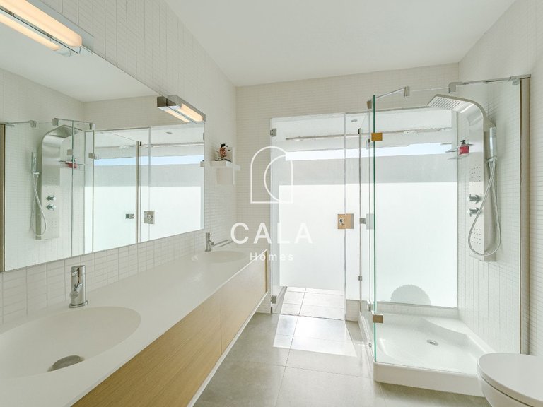 Town House for Sale in La Caleta, Tenerife 5