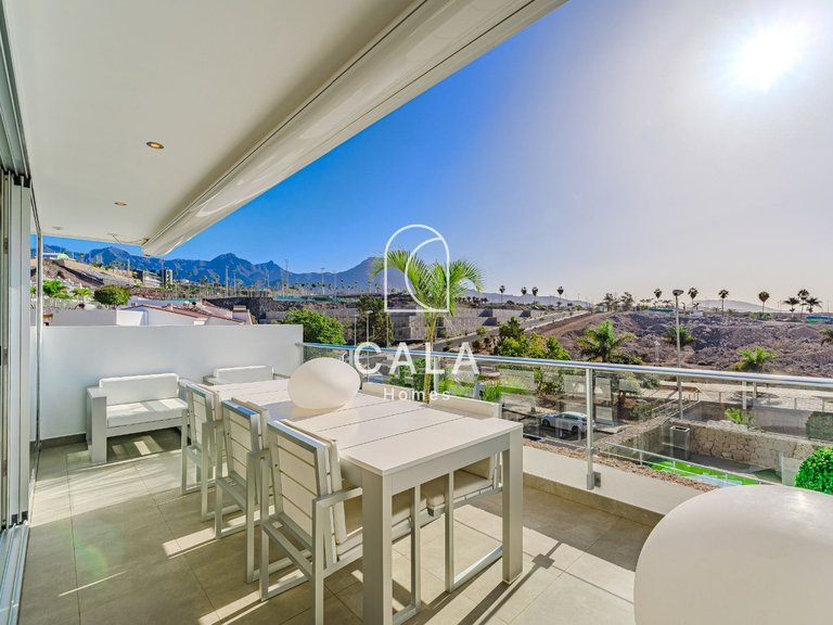 Town House for Sale in La Caleta, Tenerife 17