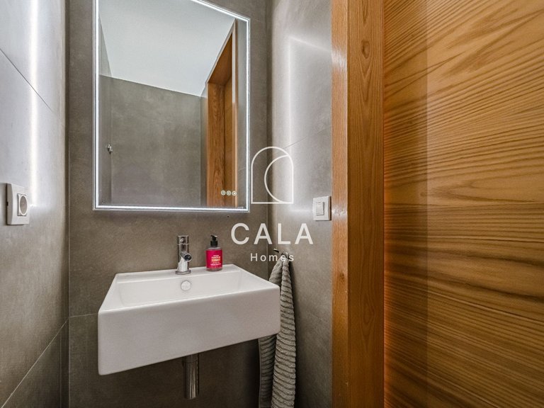 Town House for Sale in La Caleta, Tenerife 21