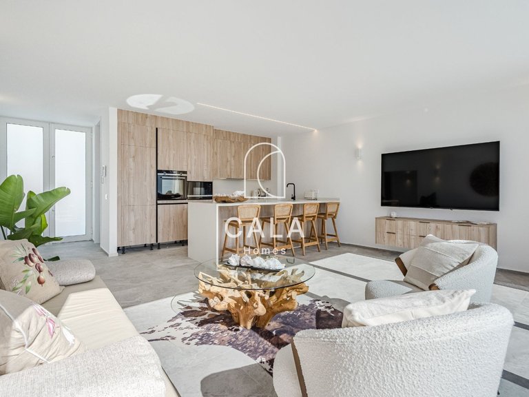 Villa for Sale in Costa Del Silencio, Tenerife 12